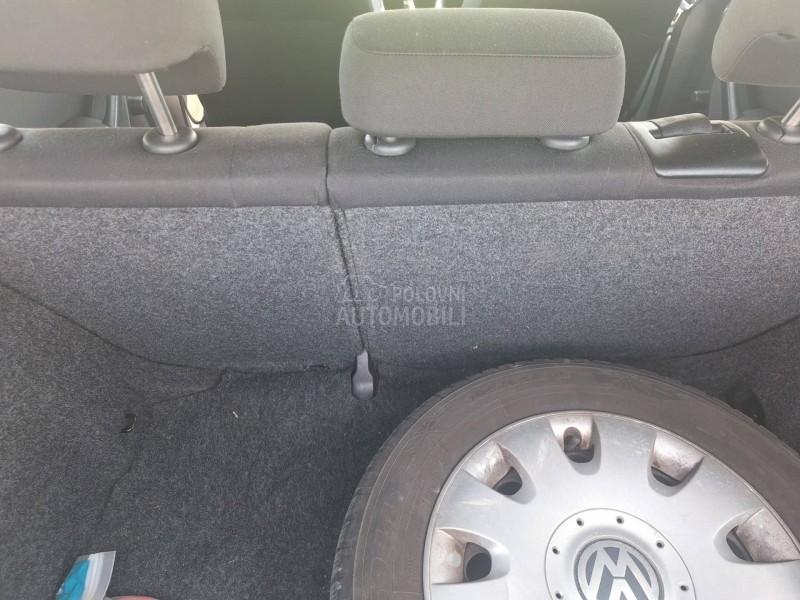 Volkswagen Golf 6 V E L I K I S E R V