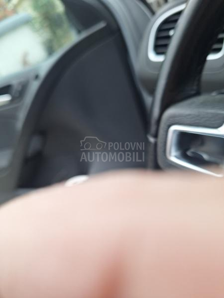 Volkswagen Golf 6 V E L I K I S E R V