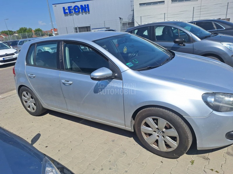 Volkswagen Golf 6 V E L I K I S E R V