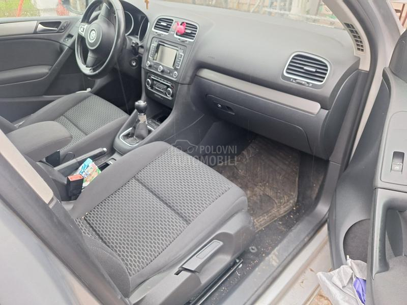 Volkswagen Golf 6 V E L I K I S E R V