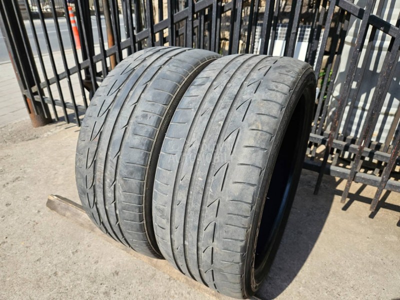 Bridgestone 225/40 R19 Letnja