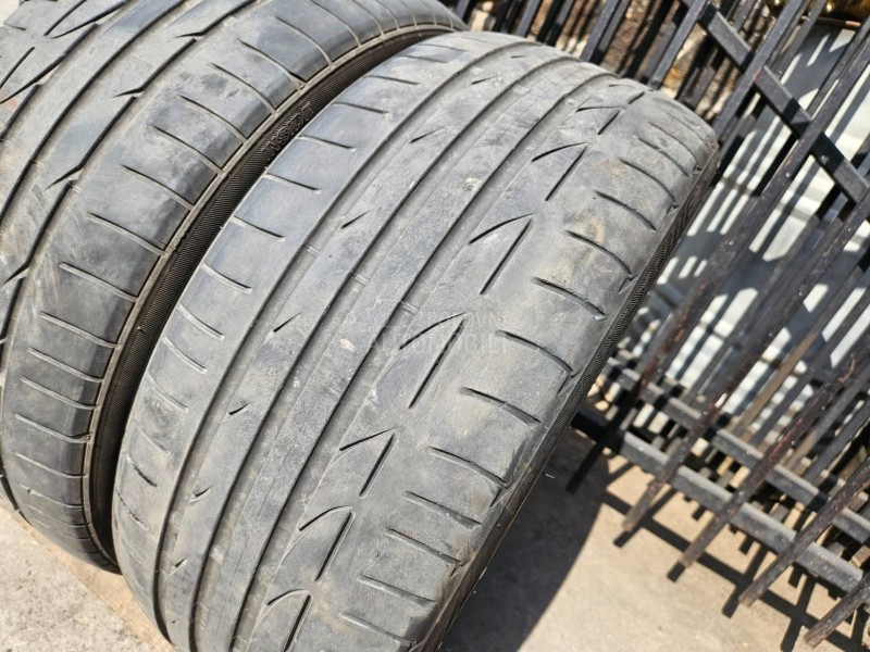 Bridgestone 225/40 R19 Letnja