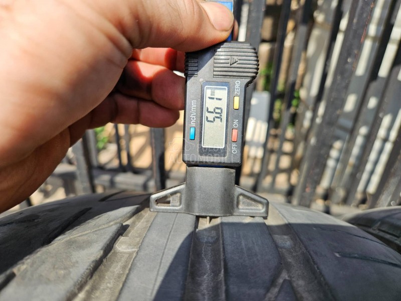 Bridgestone 225/40 R19 Letnja