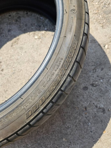 Bridgestone 225/40 R19 Letnja