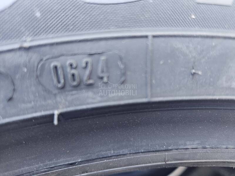 Dunlop 235/50 R19 Letnja
