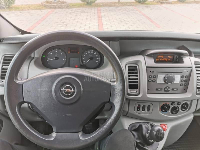 Opel Vivaro 