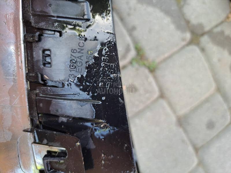 Rešetka branika bubreg F15
