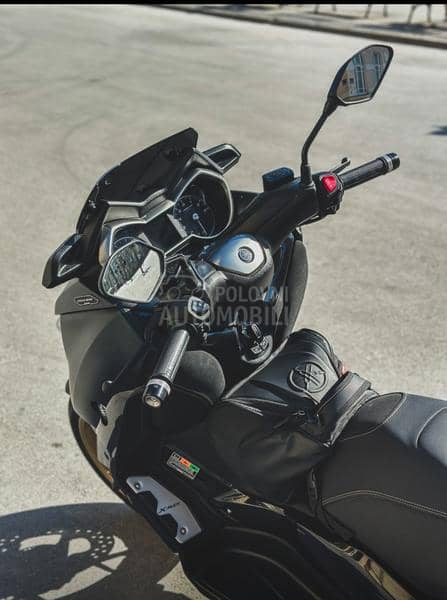 Yamaha X max300tech Akrapovic