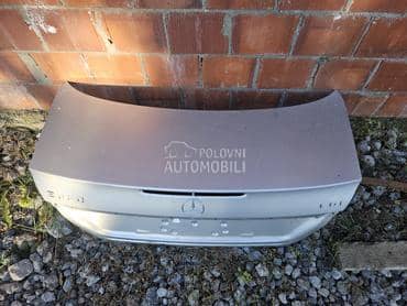 zadnja hauba limuzina za Mercedes Benz E 200, E 220, E 240 ... od 2002. do 2009. god.