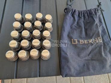 Ford Focus 2000. god. -  kompletan auto u delovima