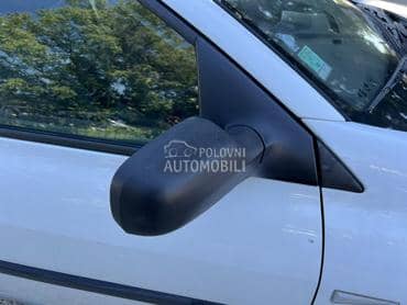 Retrovizor desni crni za Renault Megane od 2003. do 2009. god.