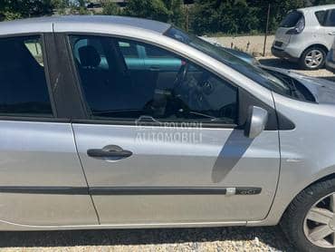 Vrata prednja desna siva za Renault Clio od 2005. do 2014. god.