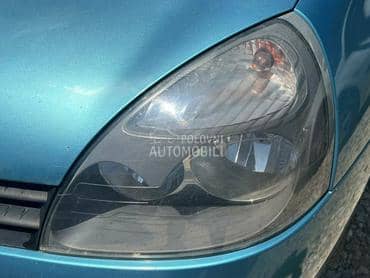 Far levi za Renault Clio od 2001. do 2009. god.