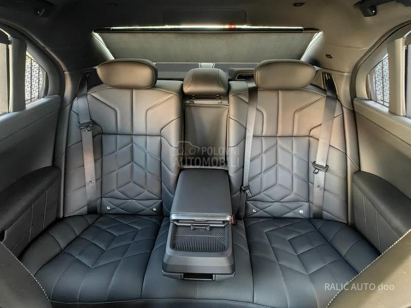 BMW 740 xd/M/CRYSTAL/360/ACC