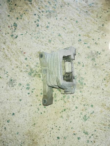 Nosac motora