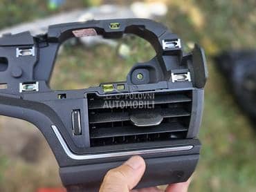 rešetka vazduha na tabli za Audi A4, A5, S4 ...