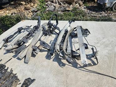 Nosac Branika za Mercedes Benz A Klasa, B Klasa, C Klasa ... od 2002. do 2015. god.