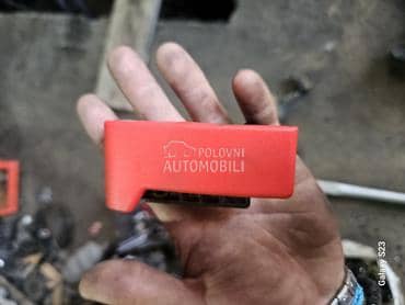 rucica za otvaranje Haube za Mercedes Benz C Klasa od 2000. do 2015. god.