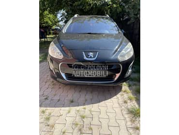 Levi far restajling za Peugeot 308 od 2011. do 2014. god.