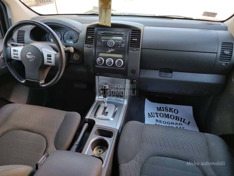 Nissan Navara 2.5 DCI 4x4 Auto