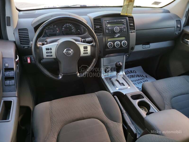 Nissan Navara 2.5 DCI 4x4 Auto