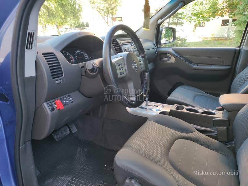 Nissan Navara 2.5 DCI 4x4 Auto