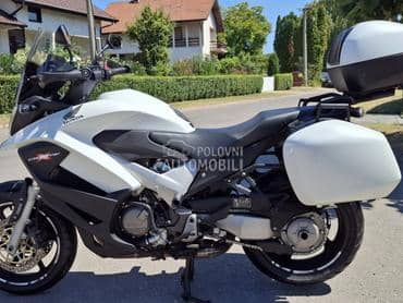 Honda VFR 800 X crossrunner