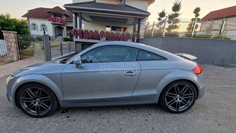 Audi TT 2.0 Coupe S-tronic