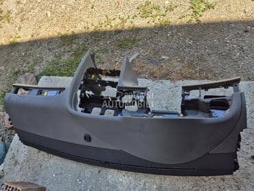 Instrument tabla Siva za Audi A6 od 2004. do 2009. god.