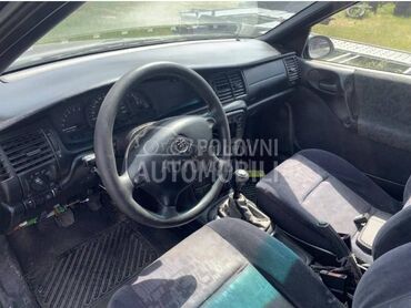 ABLENDER RUCICA za Opel Vectra B za 2002. god.