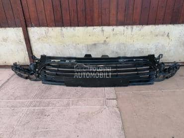 18. Resetka prednjeg branika za Renault Clio od 2016. do 2019. god.