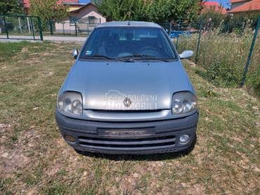 Renault Clio -  kompletan auto u delovima
