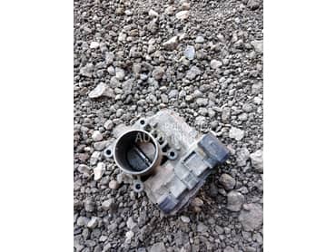 klapna gasa 1,4 za Volkswagen Golf 5