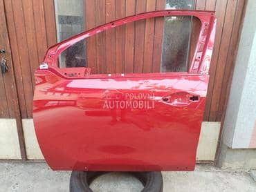 Prednja leva vrata, crvena za Peugeot 2008 od 2013. do 2020. god.