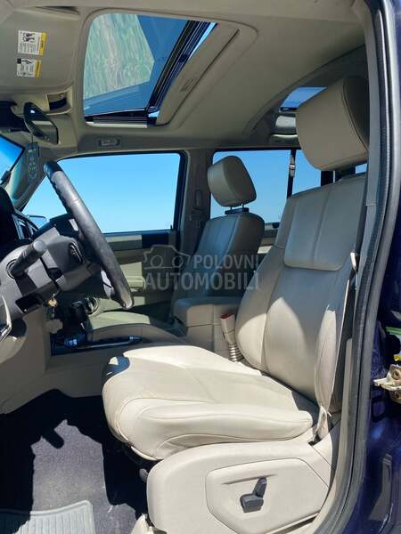 Jeep Commander 