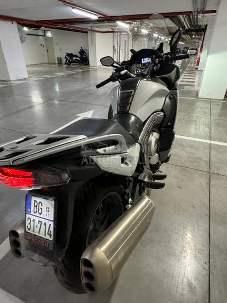 BMW K1600GT