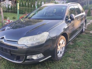 Citroen C5 -  kompletan auto u delovima