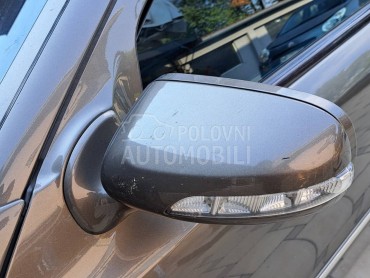 Retrovizor za Mercedes Benz E 200, E 220, E 230 ... od 2003. do 2008. god.