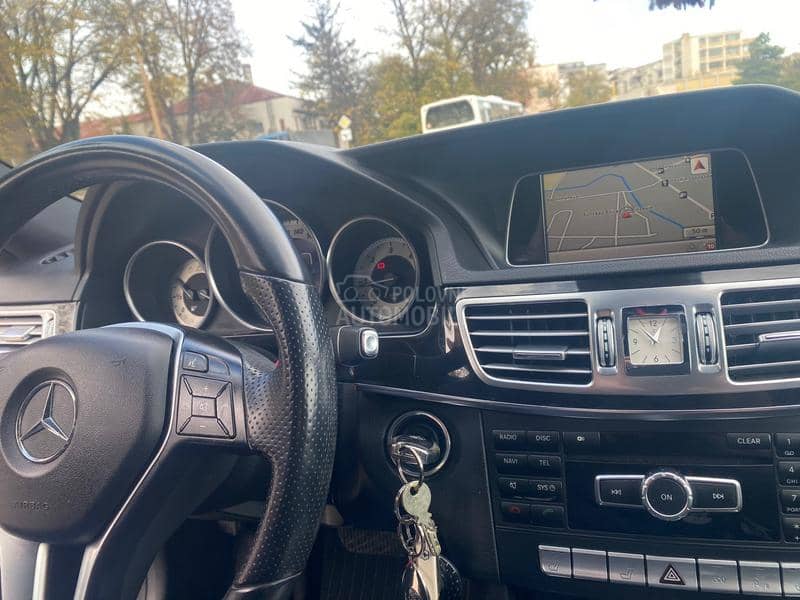 Mercedes Benz E 220 CH