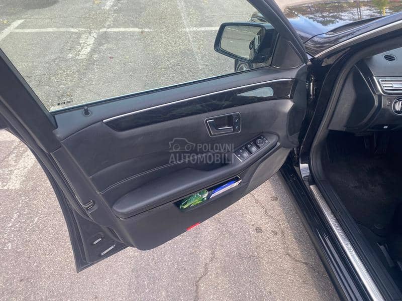 Mercedes Benz E 220 CH