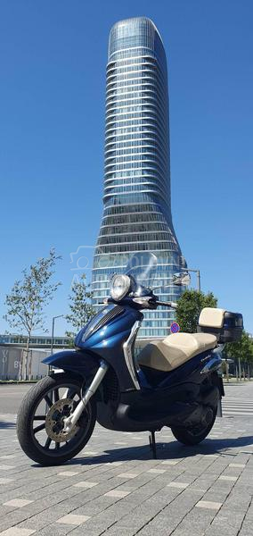 Piaggio Beverly Tourer 300ie