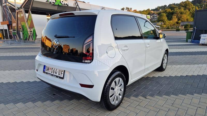 Volkswagen up! 