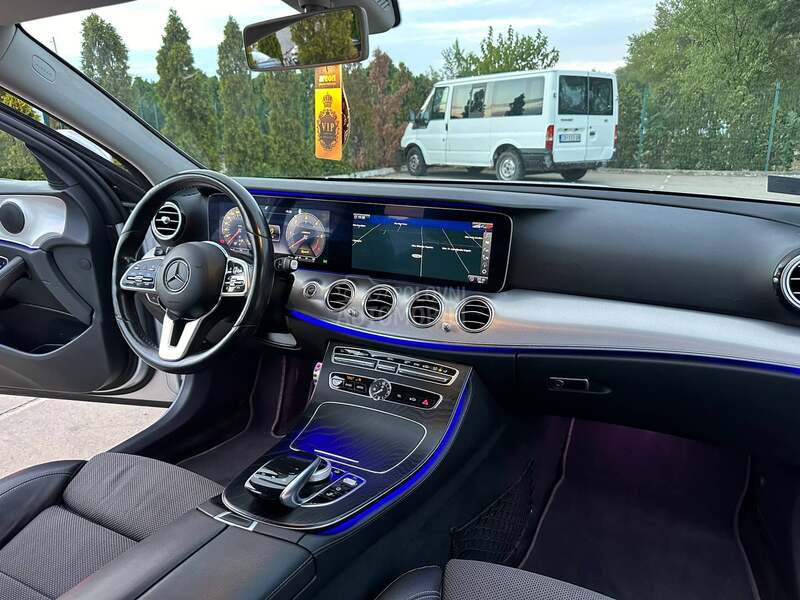 Mercedes Benz E 200 