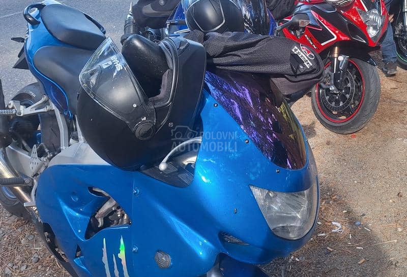 Kawasaki zx9r