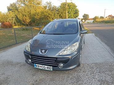 Peugeot 307 -  kompletan auto u delovima