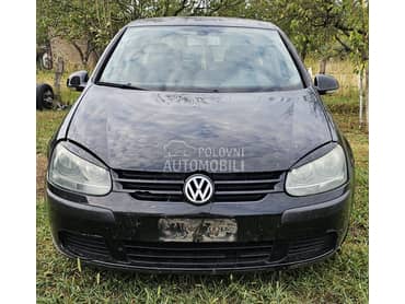 Volkswagen Golf 5 -  kompletan auto u delovima