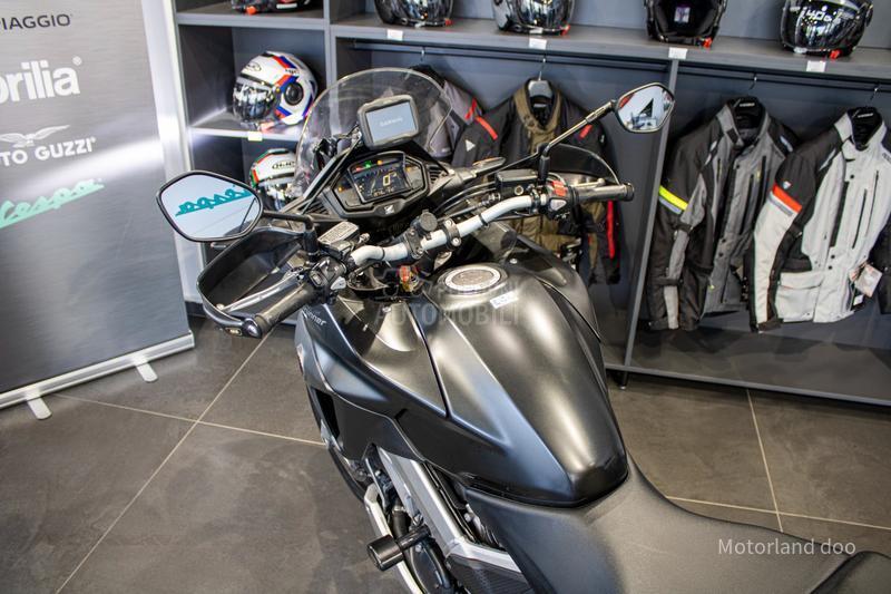 Honda VFR 800 X CROSSRUNNER