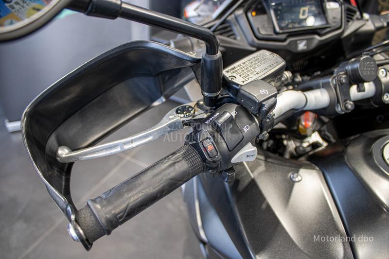 Honda VFR 800 X CROSSRUNNER