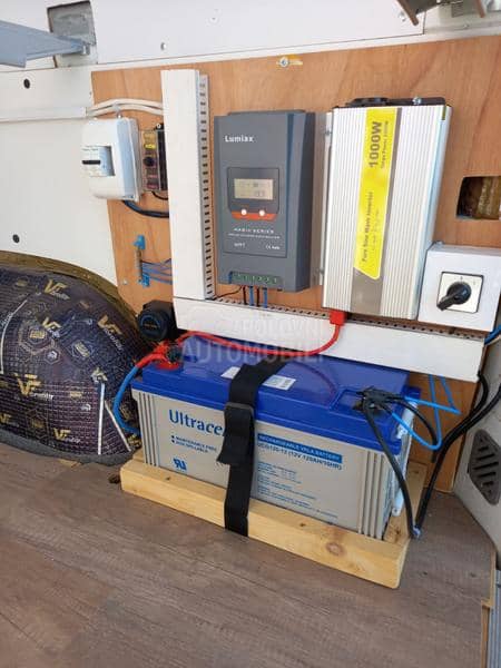 Mercedes Benz Sprinter 215