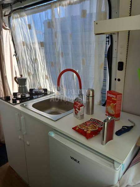 Mercedes Benz Sprinter 215